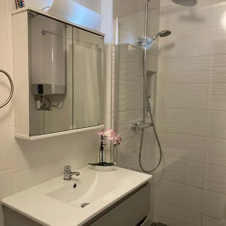 Appartement Adorable Avec Un Parking Prive